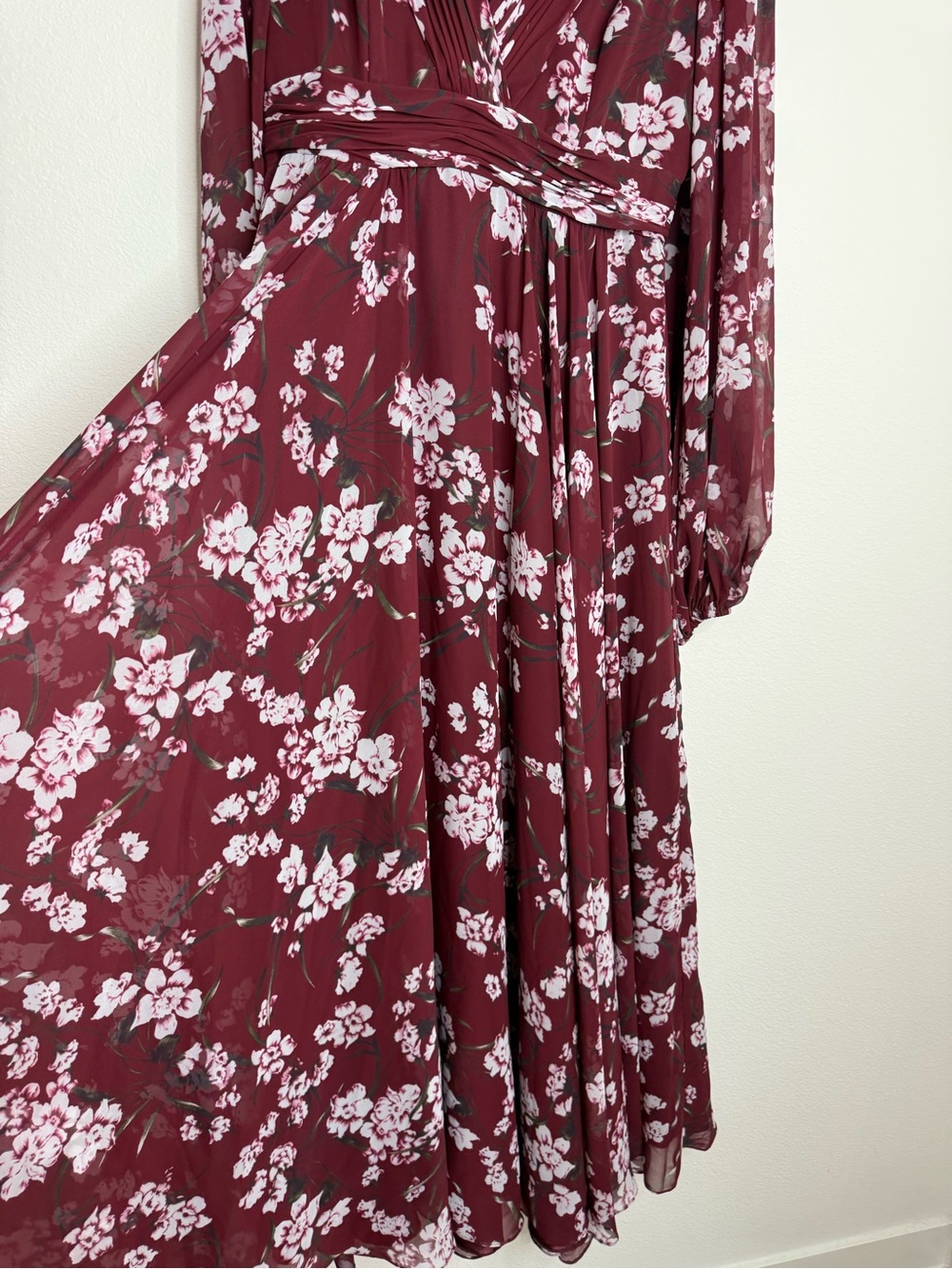 Mac Duggal Floral Chiffon Maxi
Gown Burgundy Sz 10 - Picture 9 of 16